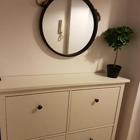 Apartament Fenia's *